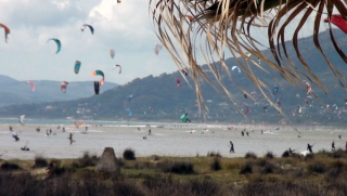  Cours de kitesurf pour tous niveaux 
